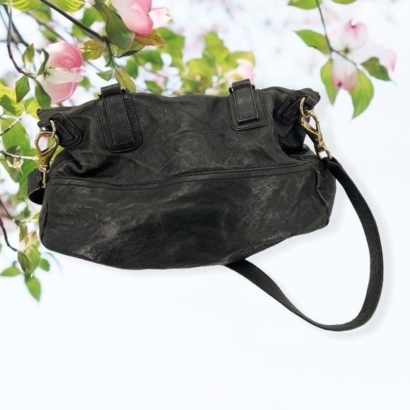 GIVENCHY Pandora Bag Distressed Leather Large - Picture 7 of 11